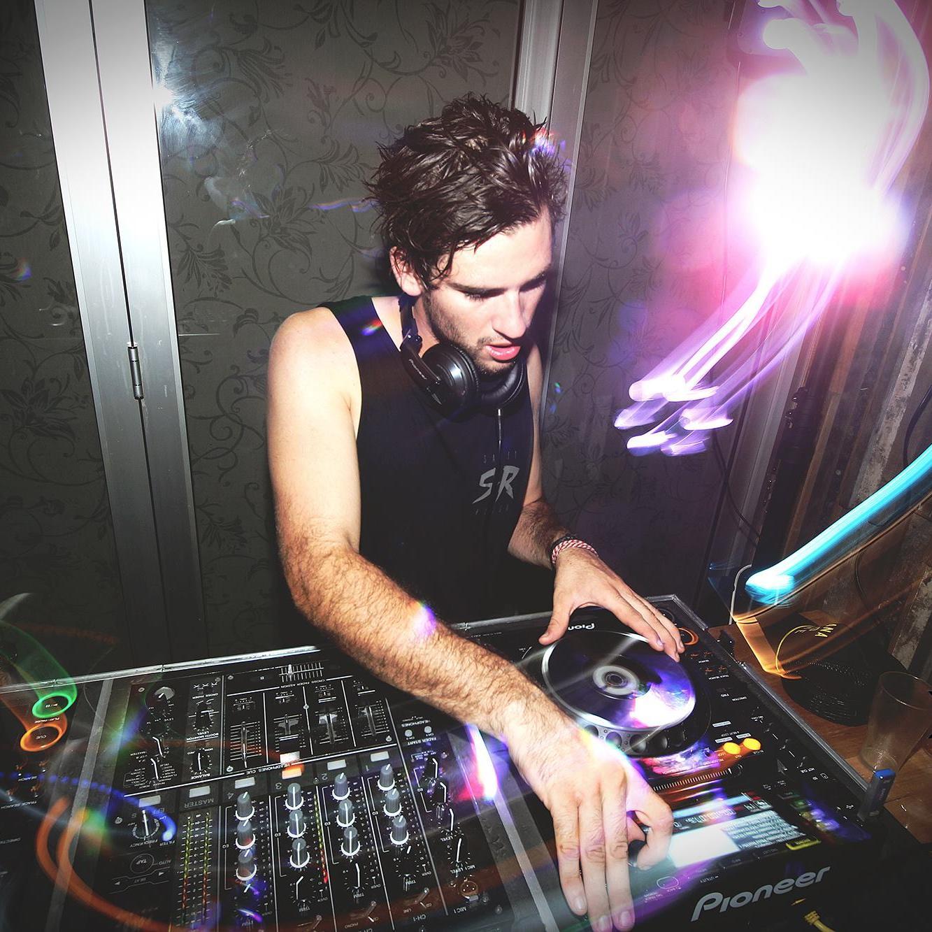 MUNKED - Music - if you like heavy beats then tune in