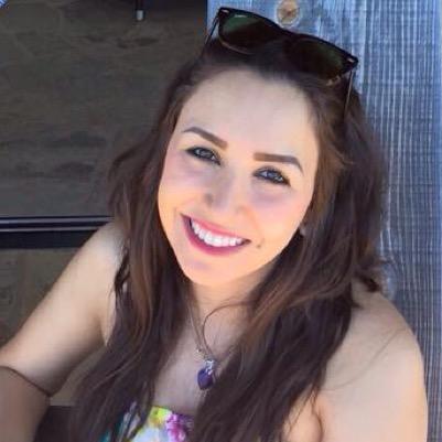 colombiana's profile picture. Account Exec @BuzzFeed | Formerly Brand Strategy @Twitter | @NYUStern Alumni | Colombia to NY by way of KY, Paris, SF, & MX