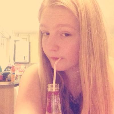 maisymydog's profile picture. im just a 14 year old girl with a twitter accont love gaming an pd youtube x