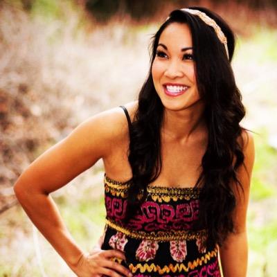 LaraMahal's profile picture. Performer - Student - Life Enthusiast Instagram @laragogo