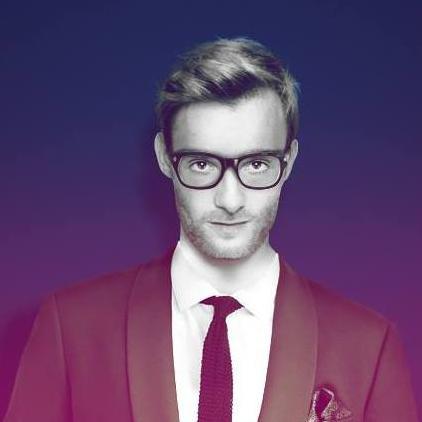 boyoutofhell's profile picture. The Unbothered 🇷🇴