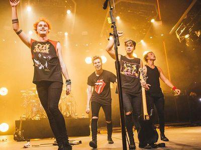 follow @clingyhemmings_    please  your follow would mean a lot