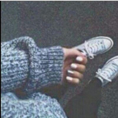 ‏أنا وعفويتي ونيّتي،وإنتِ حُره بتفكيرك العقيم. .