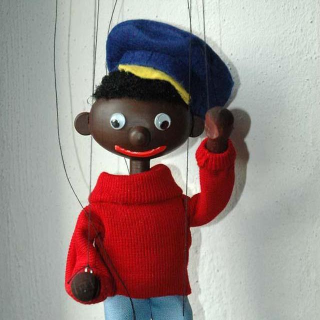 Nicht sicher,
ob Strippenzieher oder Marionette