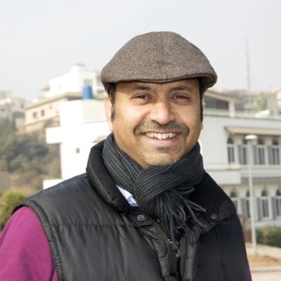 Founder & Director of a tech company, Ex Country Manager & MD Teradata Malaysia, held leadership roles in UK, Thailand, Philippines, Pakistan & Bangladesh