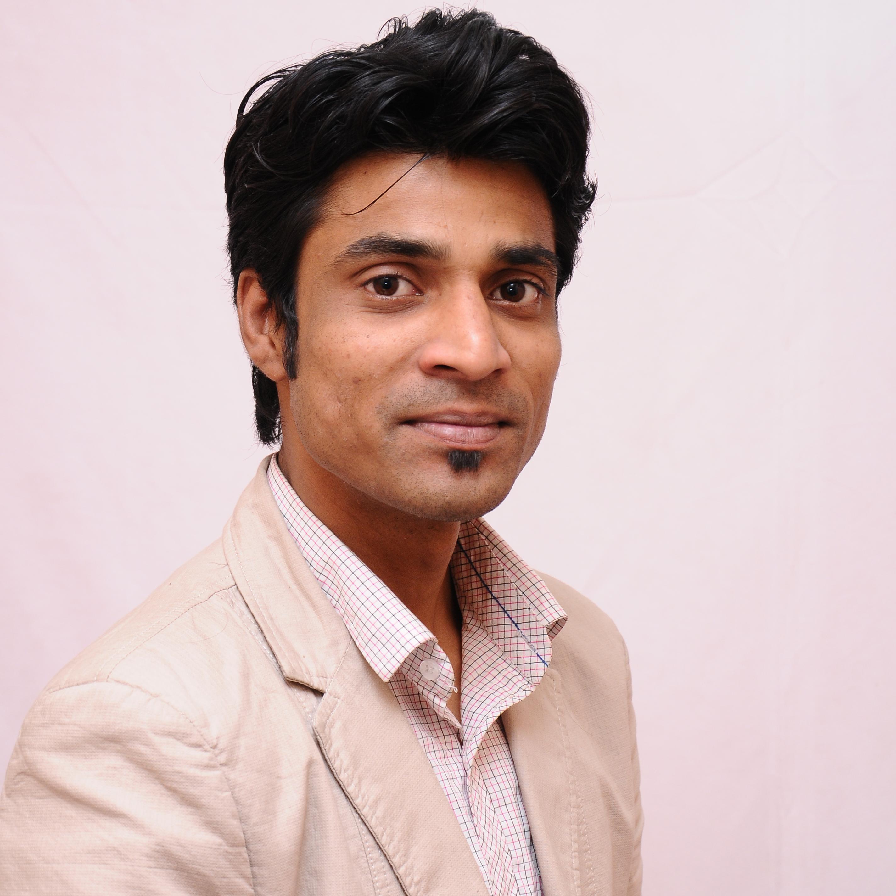 Founder & CMD @creativebuffs
Digital Marketing Strategist - Growth Hacker - Story Teller - Active Traveler