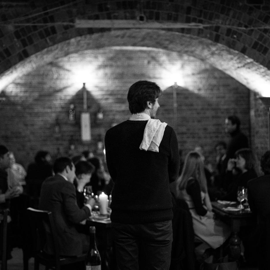 Importers and distributors of artisan wines. 
Also with shop/bars in Farringdon and Deptford,  London @winemakersdept.