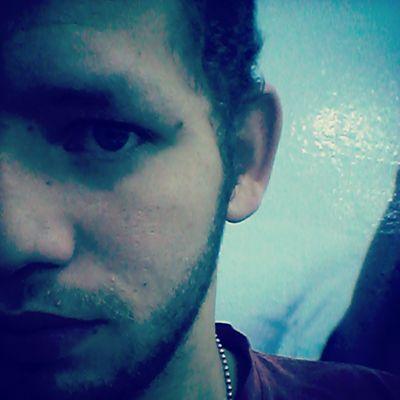 “É Deus que te faz entender toda poesia, que torna mais valiosa a vida e prova que ainda dá pra ser feliz