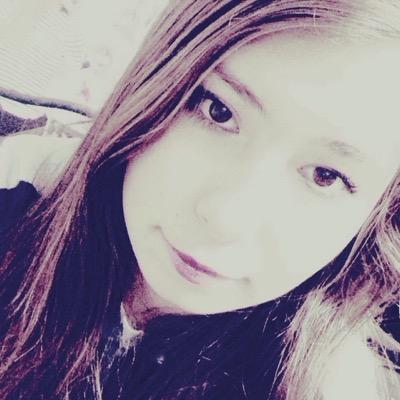 ♦️Sims 2 Gamer ♦️ Dedicated Simmer ♦️ Youtuber ♦️ @LifeSimmer Fan! ♦️ Contact: StarSimGamer@gmail.com ♦️