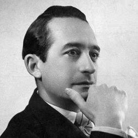 27 de marzo de 1903. Poeta y escritor Mexicano, alumno del colegio frances, fundador de la revista Ulises 
(lucho y lixa)