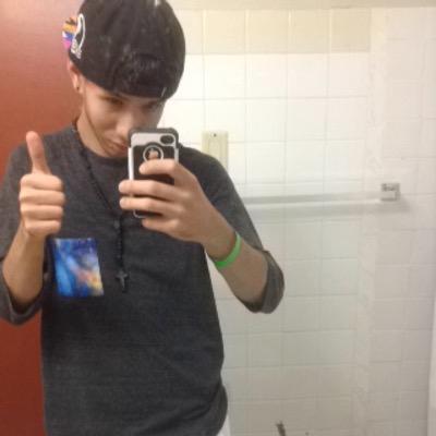 i was born almost bless / from Puerto Rico /sc- chino_vento17