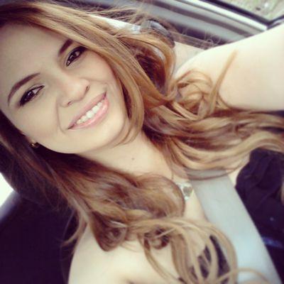 Vocalista de la agrupación @bajoperfilve