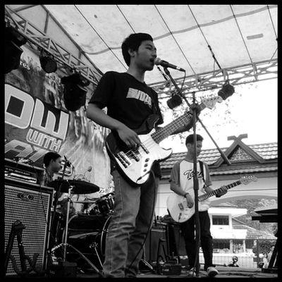 4StringOn@RevolutionDay