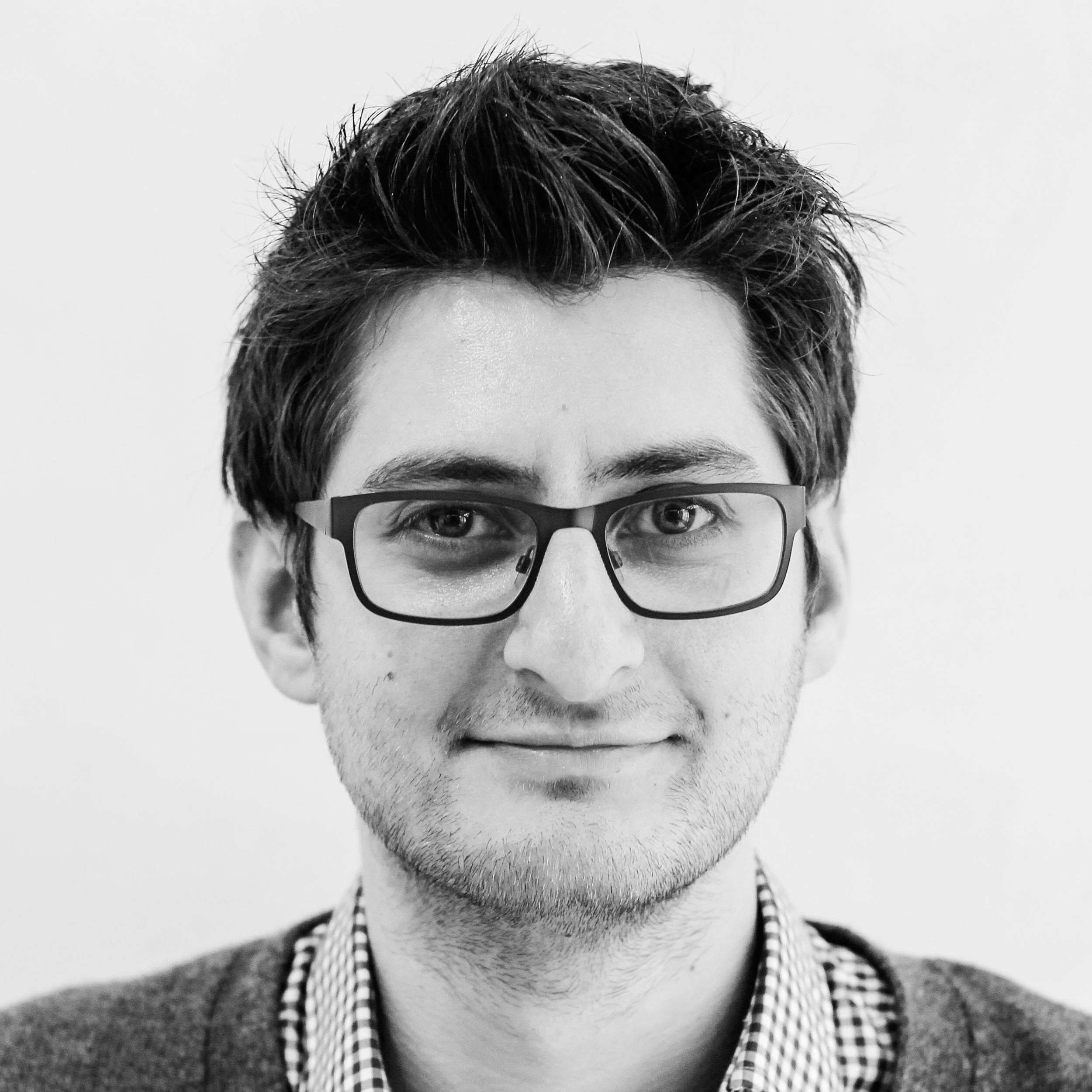 Principal Product Designer @ Fitmate Coach formerly @TotallyMoney @OVOEnergy. Foodie, runner and behavioural economics geek.
