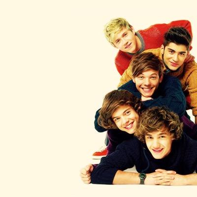 “A dream is only a dream.. until you decide to make it real         one direction is life i love them so much Bæ