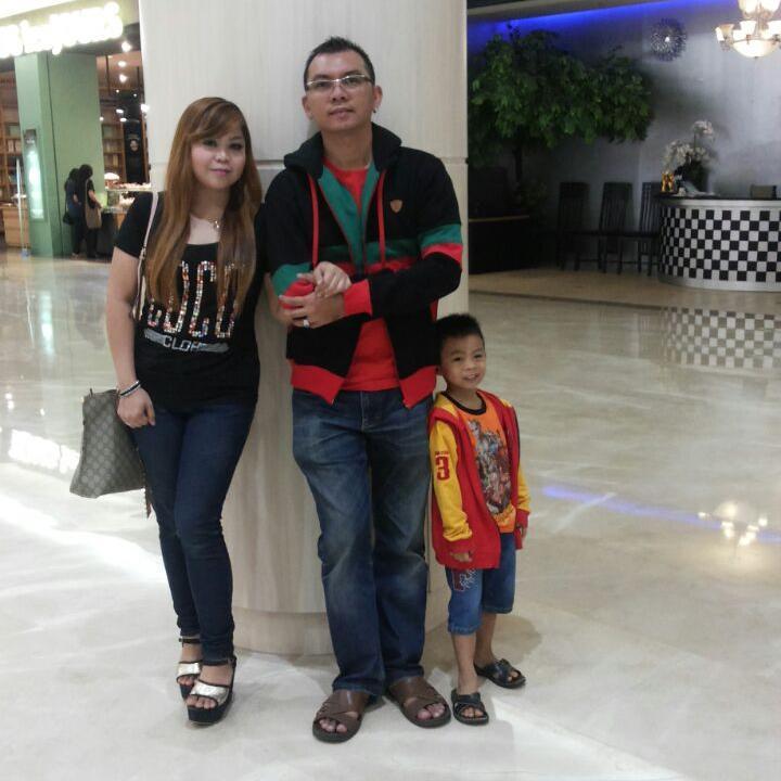 ivanjezz's profile picture. network engineer by day, gamer by night ^_^