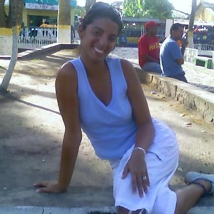 Has el Bien y no mires a quien!!! El q siembra verdades cosecha confianza ☺