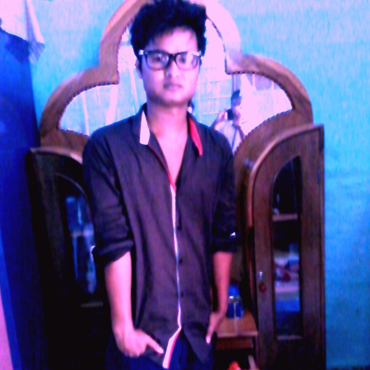 rsarma835's profile picture. 