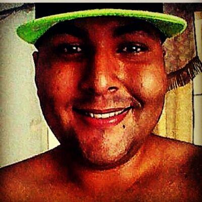 Si Dios esta conmigo, quien contra mi. 
Amor de madre 
Estudiante de derecho 
Cocinero 
Cocina casual O:-) cocina pasión 
Hala Madrid 8-)
3006635638