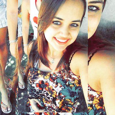 - Por fora, calmaria. Por dentro, puro caos! #Namorando #15 anos #EngenhariaCivil ✌ #Snap: HalanaKarla #Instagran: @lana_km