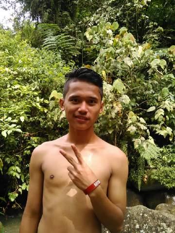SKANESA(SMKN 1 PUNCAK CISARUA).   I'm a regular guy and simple☺