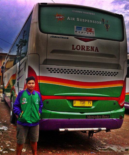 I love bus and dyah :*