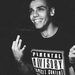 LA MIA ANIMA É GIÁ SEPOLTA! ❤️ #SER TRAVIS #R.I.P. #BOMBAA #RADIOZERO ❤️