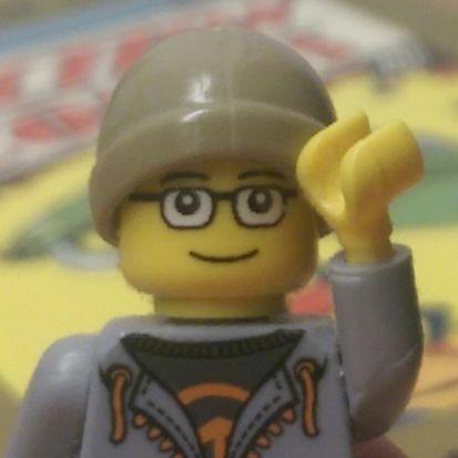 PeterJoeFoley's profile picture. I delete tweets.