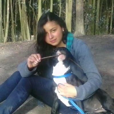 f842720a055a420's profile picture. 