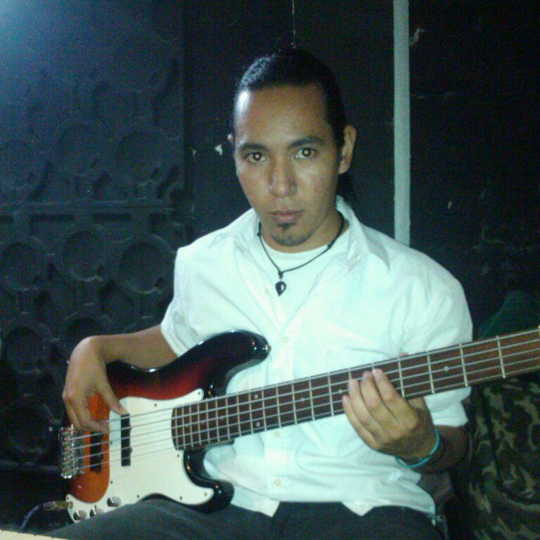 emmanuelgutie14's profile picture. 