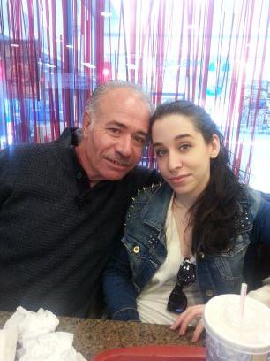Conductor profesional,todos los permisos de conducir tambien,ADR(basico,cisternas,radioactivos).
Muy amigo de mis amigos,muy identificado con la tercera edad.
