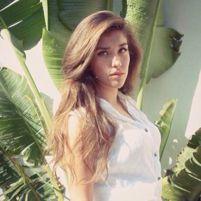 Instagram: michellegarzas
