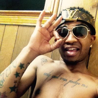 youngdouble00's profile picture. one day ima be successful