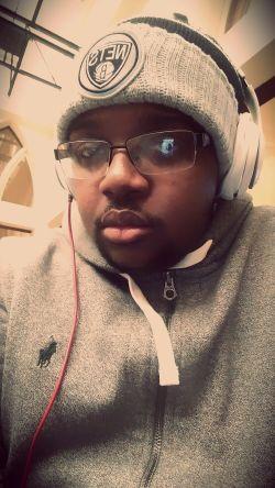 Rapper, song writer, #29   #TFN #SO$  #MECHS #C/o 2013 #nerd #BillsMafia
 life is what you make it
