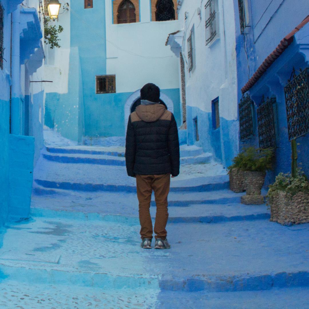 Lost between two countries, who am I ?