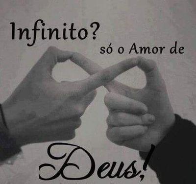 Meu nome é Anna gosto de estudar, brincar,sou maluquinha......adoro minhas amigas Luh,Lauh,Suh,Marih,Bruh,Maria,etc....gosto de: Cellbits, 5H,Ariana grande.