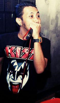 Original ♉Taurus ,, Microphone Shouter ,, 80%evil and 20%angel..

iG @devalv8