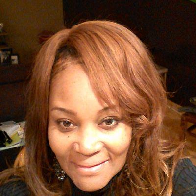 Hi I'm Coach Remi, Author, Law Of Attraction Coach and chocolate lover who eats it for dinner works with women entrepreneurs to create soulful mindset shifts.