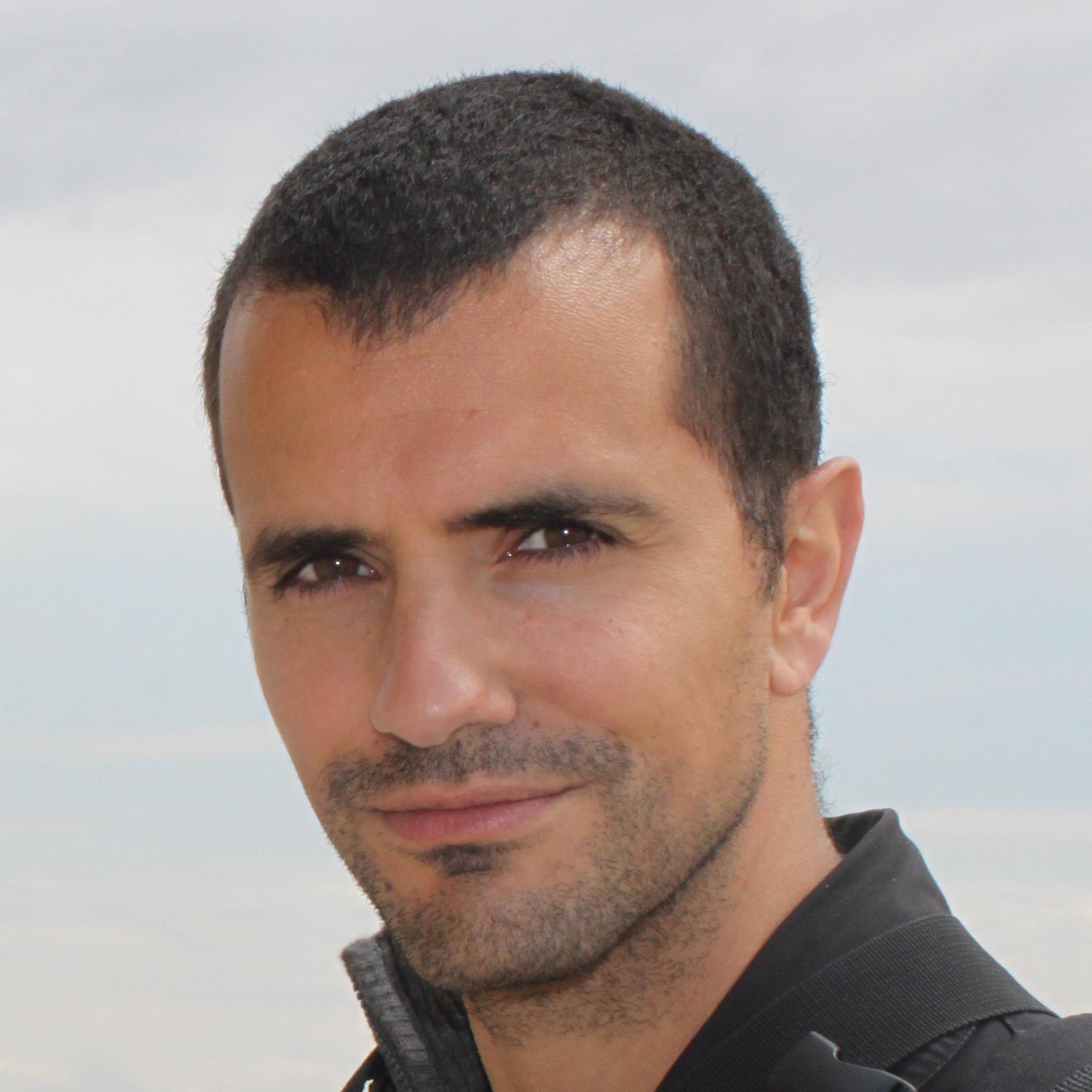 Asimov79's profile picture. Aprendiendo, compartiendo y colaborando.  #rrhh, #elearning, #corporatetraining, #socialmedia, #tics, #communitymanager... #BusquedaActivaEmpleo