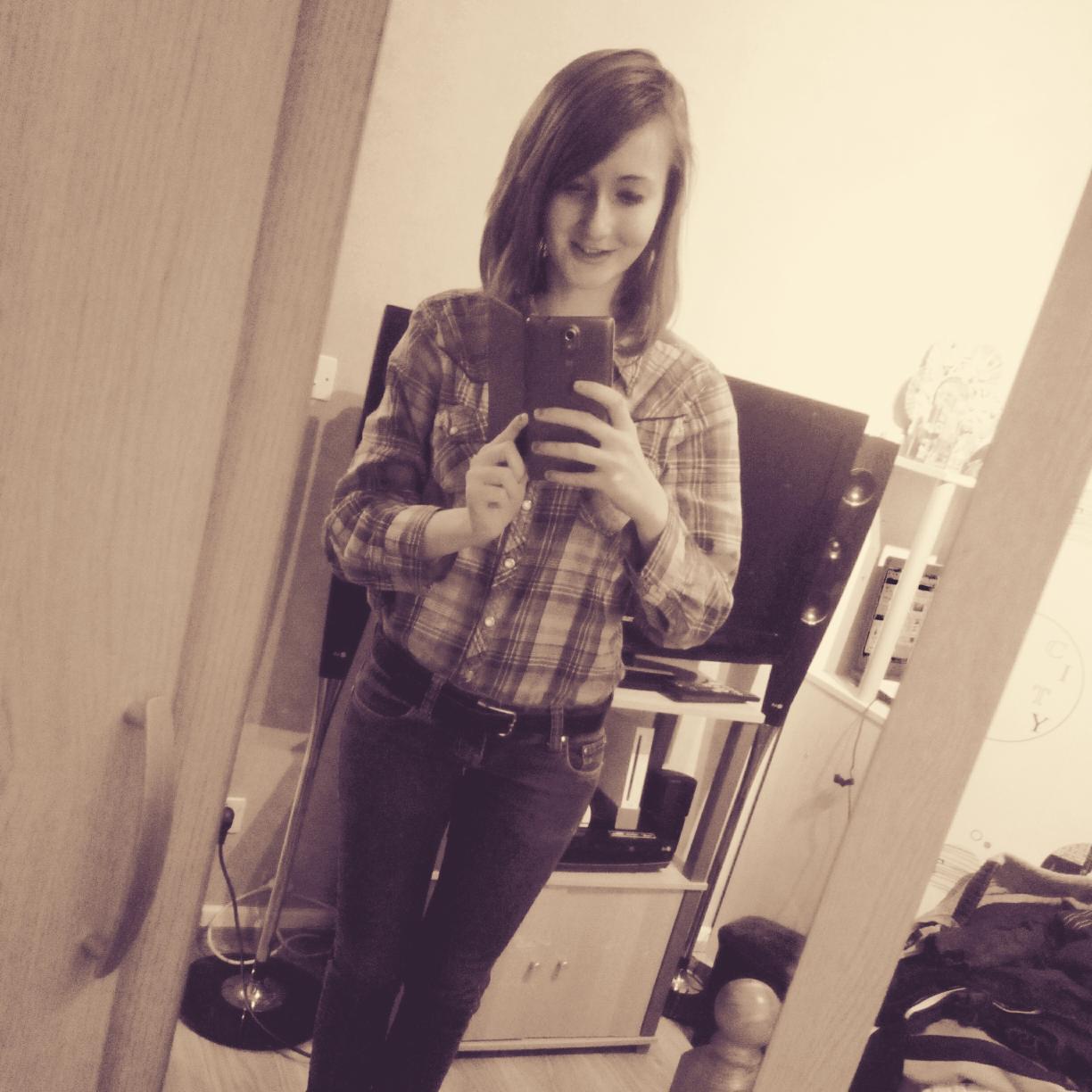 CaR0oLliNnE's profile picture. Bonjour ✌ comment sa va ? :) mes études le plus important *-* !  Le foot plus qu'une passion, ma vie Σ―(〃°ω°〃)♡→ Mon amour puissant Amin  :)