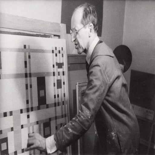 Zonder Piet Mondriaan had moderne kunst, architectuur en design er totaal anders uitgezien. De Stiijl, Bauhaus en Apple zijn ook schatplichtig aan Mondriaan!