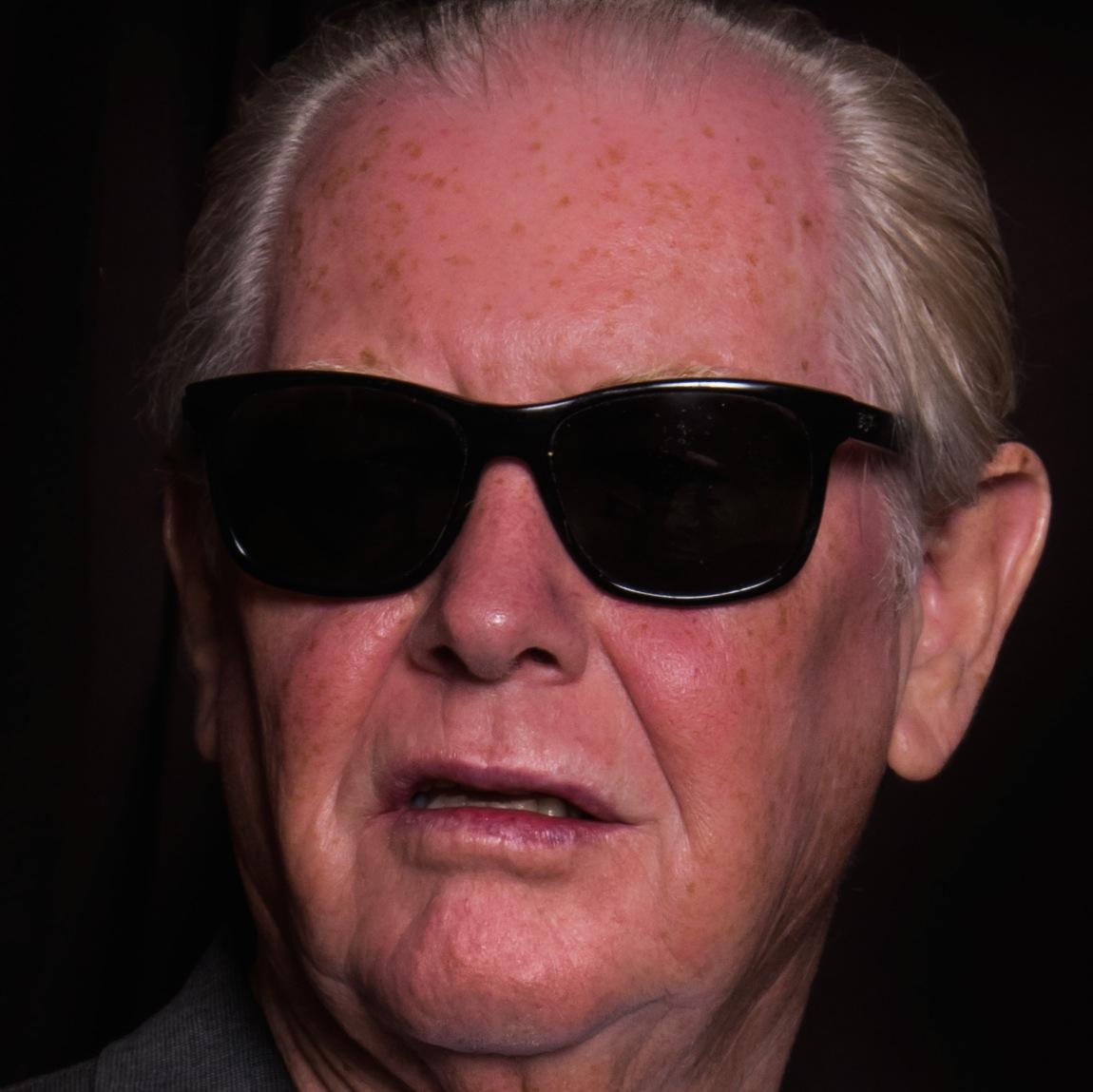 Born in Boston,Living in LA Actor. Fan of Theatre,Films,Indies,Docs and a Celtics Fan.