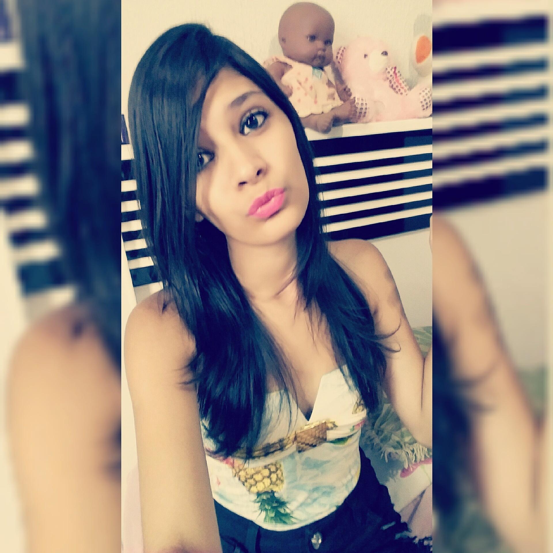 Vou sorrir mesmo triste. Vou me levantar mesmo após cair. Sempre fui assim, feliz, persistente e acima de tudo forte.