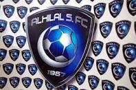 #الهلال مرعب مقلق مزعج موتّر حتى وهو في أسوأ حالاته ؛ يظل زعيماً يرث الفخامة كابراً عن كابر ! فكروياً : لا شيء يوازي شموخ كونك .. هلالي مدريدي.