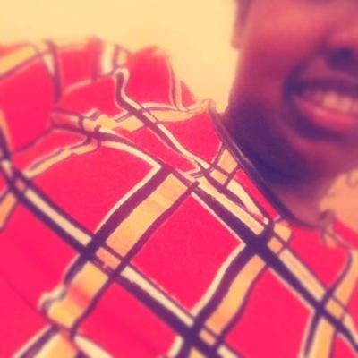 maryam_shueb's profile picture. pls follow my old account got hacked so pls follow 4 a follow back