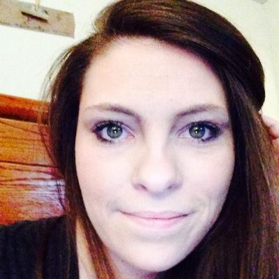 bethlewis1605's profile picture. 