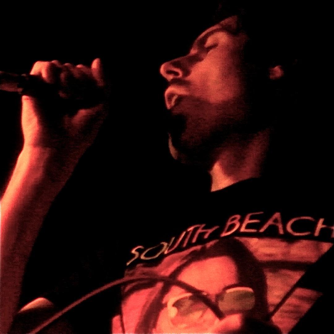 thebrokenrobots's profile picture. Led by the unspoken word of provoker Jack Daniel, the Broken Robots have come to shift some hips and shake some heads.