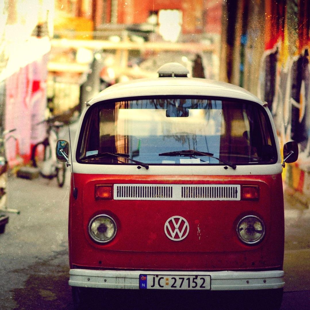 - Your Daily Dose of Everything Vintage -