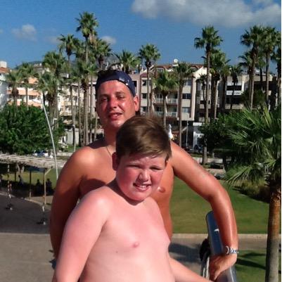 teddywhite16's profile picture. 