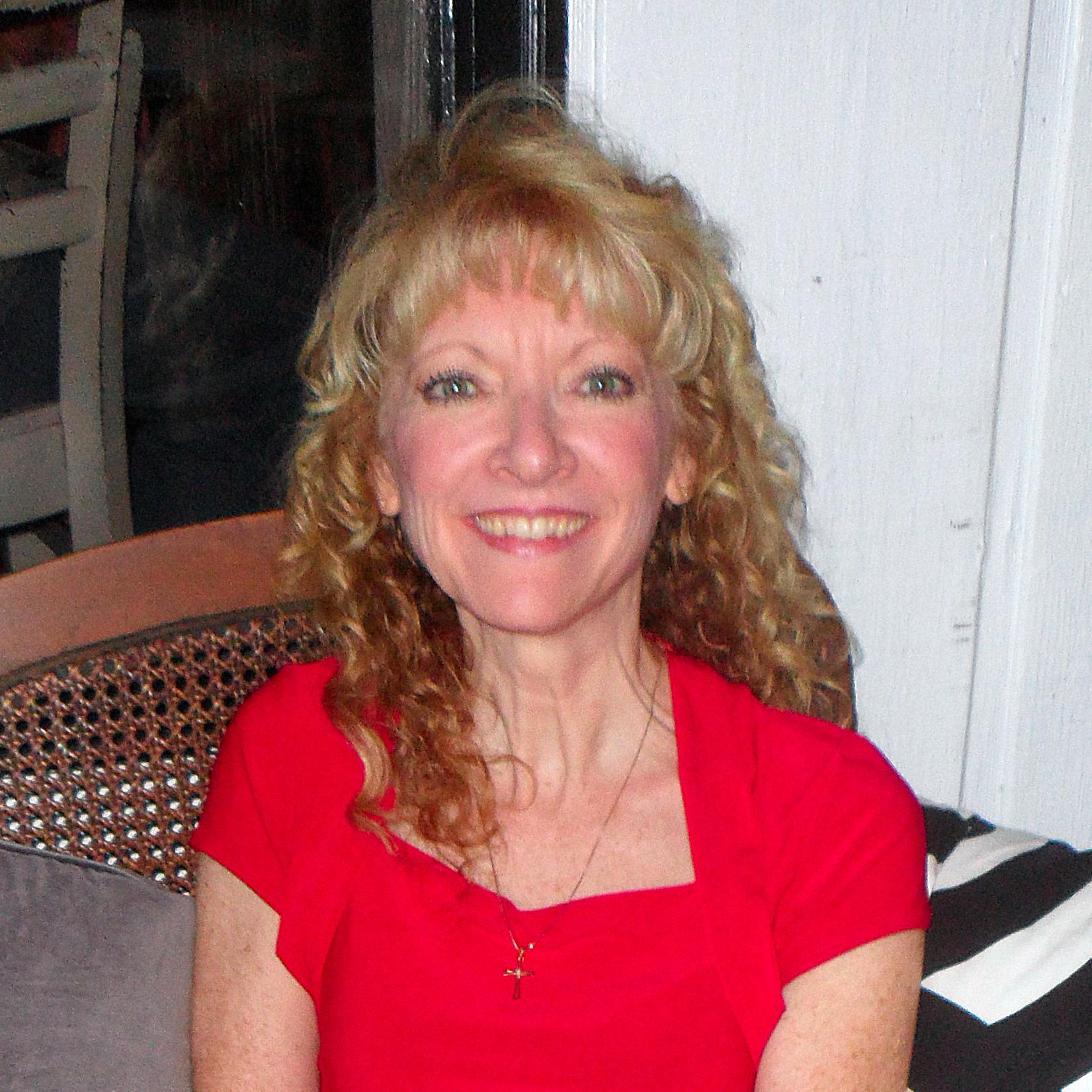 lsouthard12's profile picture. Mother, artist and art teacher, love singing to and worshiping my Lord Jesus Christ!